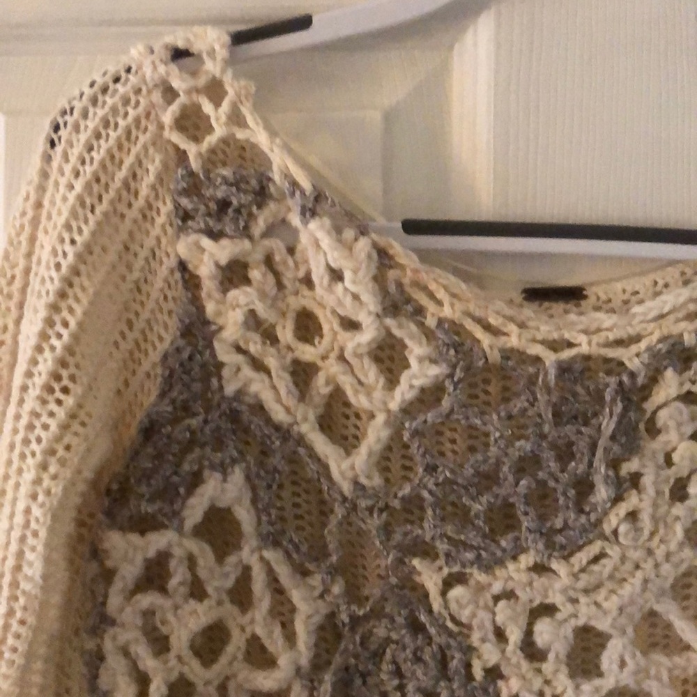 Free people bohemian cuteness: cropped sweater!!